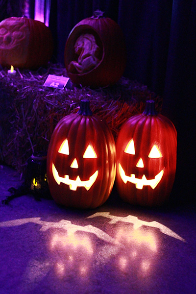 Two jack-o-lanterns