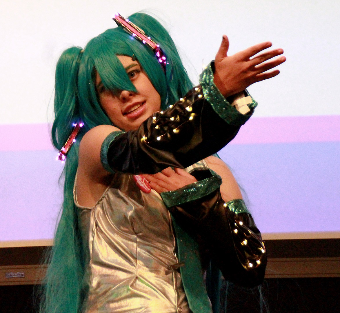 Maren as Hatsune Miku